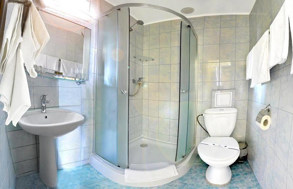 Hotel An-2 Kharkiv Eksteriør bilde